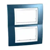MGU6.004V.854 Рамка Schneider Electric Unica Хамелеон на 2 поста, вертикальная, голубой лёд / белый